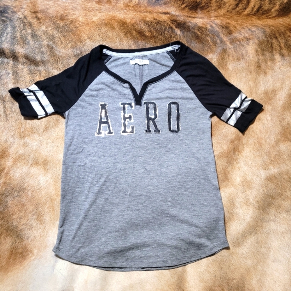 Aeropostale T-Shirt size Small